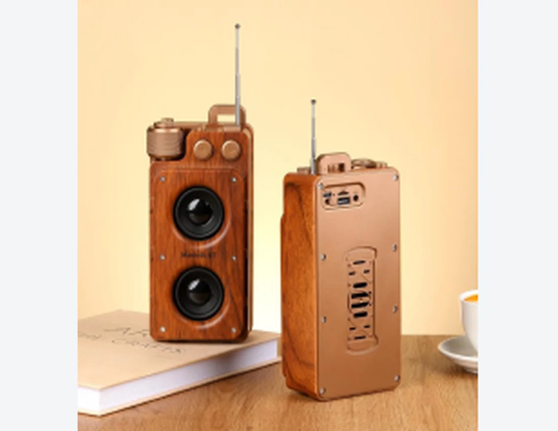 D24 Retro Wood-Style Speaker Speaker & Audio System
